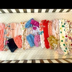 Baby Girl Bundle Size 6 to 9 months.